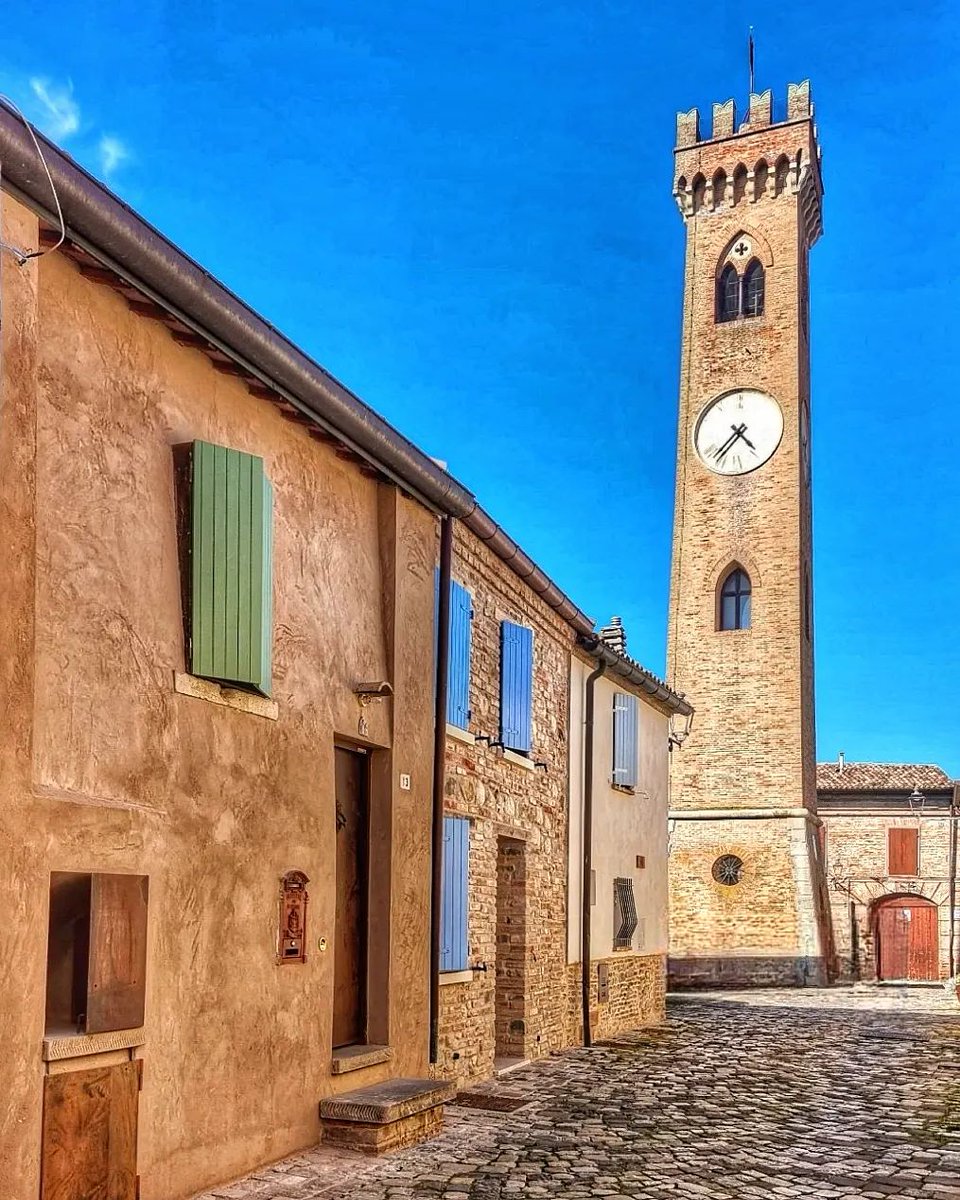 ERTourism's tweet image. It is one of the most beautiful villages in Romagna: a centre of art, poetry, culture, traditions, but above all good food &amp;amp; wine. Do you know where we are? It is 𝗦𝗔𝗡𝗧𝗔𝗥𝗖𝗔𝗡𝗚𝗘𝗟𝗢 𝗗𝗜 𝗥𝗢𝗠𝗔𝗚𝗡𝗔, in the province of Rimini | #inEmiliaRomagna #italianVillages