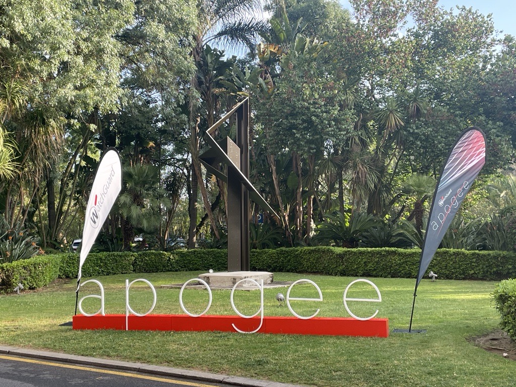 MSPSpino's tweet image. Chris &amp;amp; Nouredine waren namens Fastbyte aanwezig tijdens WatchGuard Technologies Apogee 2023! 📷

#cybersecurity #fastbyte #bettertogether #meetthemoment #watchguard