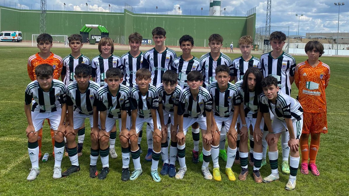 CDBLaAcademia tweet picture