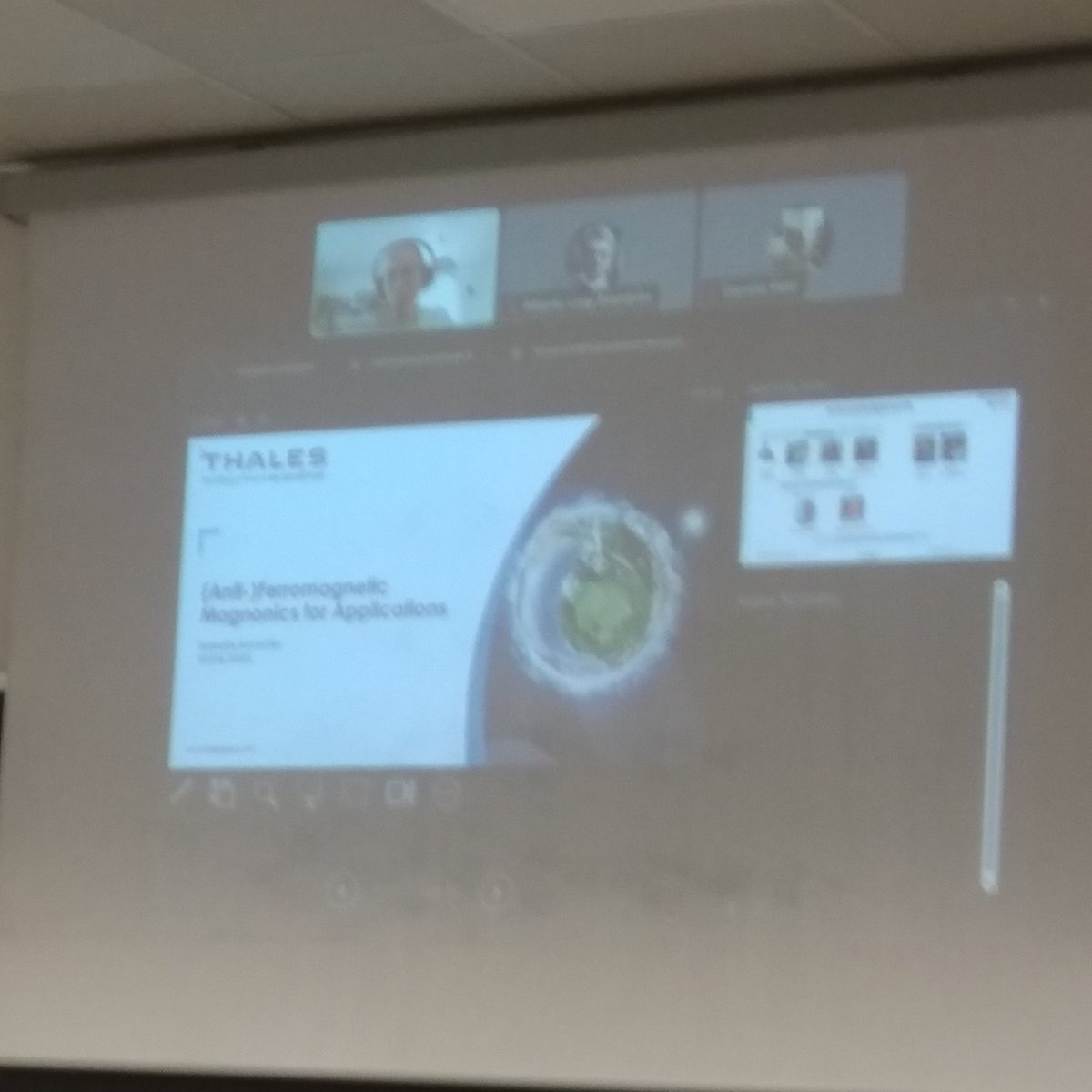 Second day! Joint with <a href="/eu_fet/">Sinfonia FET EU</a>   (bad pic on purpose) #horizon2020 #Horizon2020 <a href="/CORDIS_EU/">EU Research Results</a> @horizoneu