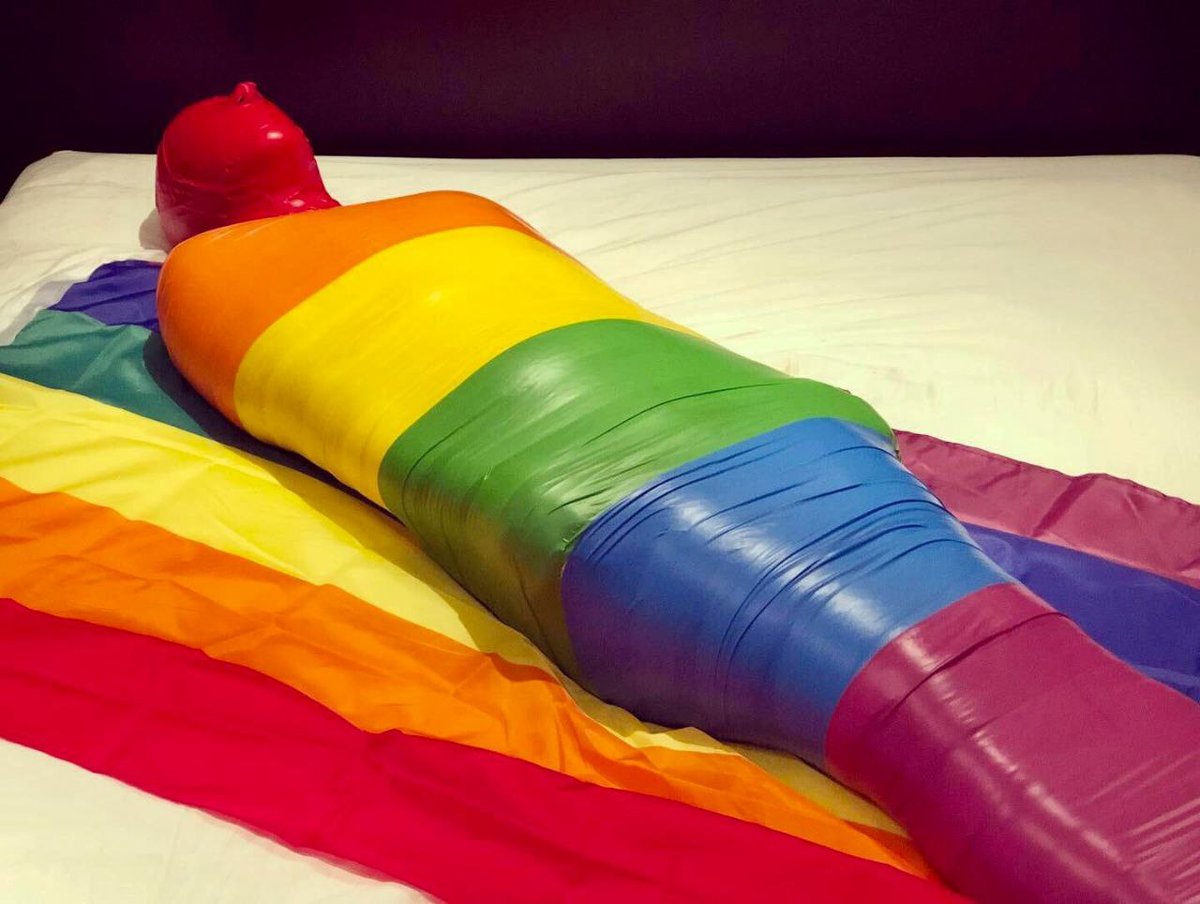 FetValencia's tweet photo. Dissabte 24 de juny vine a celebrar l'Orgull. Nosaltres allí estarem amb sorpreses.

Sábado 24 de junio ven a celebrar el Orgullo. Nosotres allí estaremos con alguna sorpresa. https://t.co/XWIUF73ycK