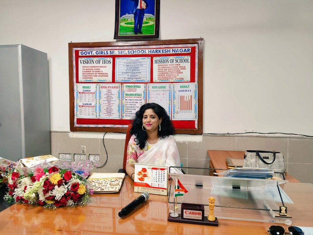 VikasPatna's tweet photo. It is a matter of great happiness and pride when one of our fellows gets selected from #UPSC and adorns a highly responsible position like Principal in @Dir_Education GNCT, Delhi. 😊

Congratulations Principal Sahiba @mavericksheetal 💐💐 https://t.co/xIGp6iPiaZ