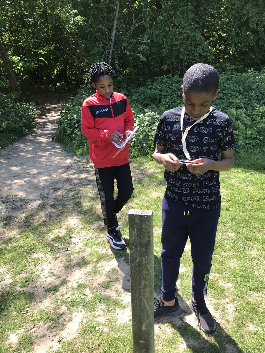 st_augustinesch's tweet image. Check out our woodland compass reading course! We learnt all about using compasses and collaborated as a team to find the path! Great team bonding year 6!