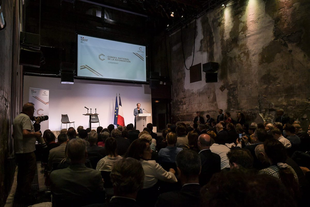 OlivierKlein93's tweet photo. 🇫🇷 Le #CNR dédié au #logement souhaité par le Président @EmmanuelMacron a rendu ses travaux !

Un travail colossal réalisé collectivement pour garantir à tous un logement digne, durable et abordable.

Aux côtés de la Première ministre, voici les mesures que nous avons annoncées↴ https://t.co/RSOqooixBE