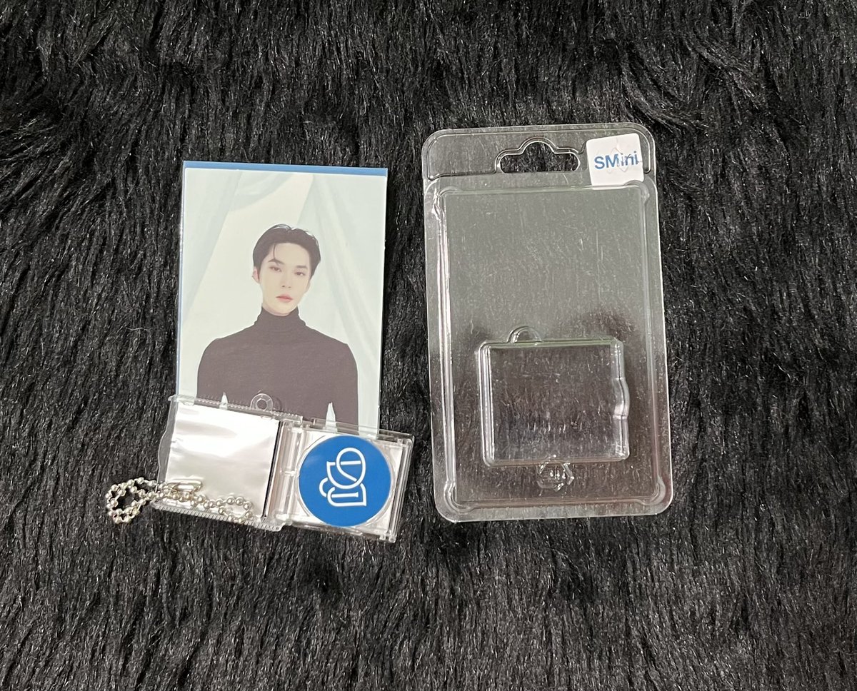 sunflowerpeachi's tweet photo. ‼️DJJ Perfume GA‼️

💚2 winners💚

1 winner of sealed perfume digipack (Jungwoo) and 1 winner of unsealed perfume SMINI (Doyoung)

Ends: June 8, 2023
PH only

[RULES]

🌹Follow @sunflowerpeachi
🌹LIKE + RT
🌹Reply “Jungwoo” or “Doyoung” (isa lang ha HAHAHA)

GOOD LUCK 💚 https://t.co/O7QcKZrU1t