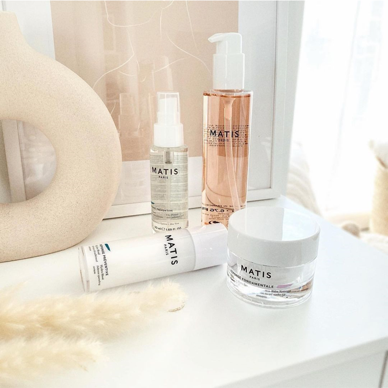 ABC_Lebanon's tweet photo. Matis skincare will smooth, hydrate and illuminate your epidermis โจ @Matisparis.Liban
#ABCLebanon #SkincareRoutine #MatisParis #Matisliban #FrenchSkincare https://t.co/0Q7so9JpOc