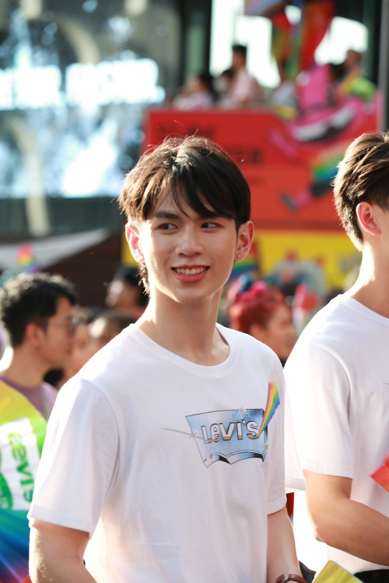 ppprnt_'s tweet photo. Happy Pride Month🏳️🌈
@Gunner_nsk @Tantstpch @Boyyofgodseries
#LevisPride #LevisTH #boyyofgodtheseries #bangkokpride2023xboyyofgodtheseries
#bangkokpride2023 #PrideMonth https://t.co/3M3kGrxIJN