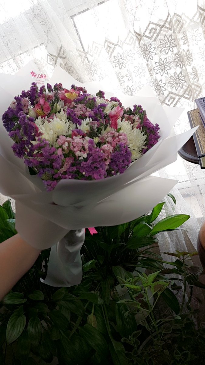 diyaa_vu's tweet photo. Flower lover❤💎 https://t.co/e1zgGrQya6