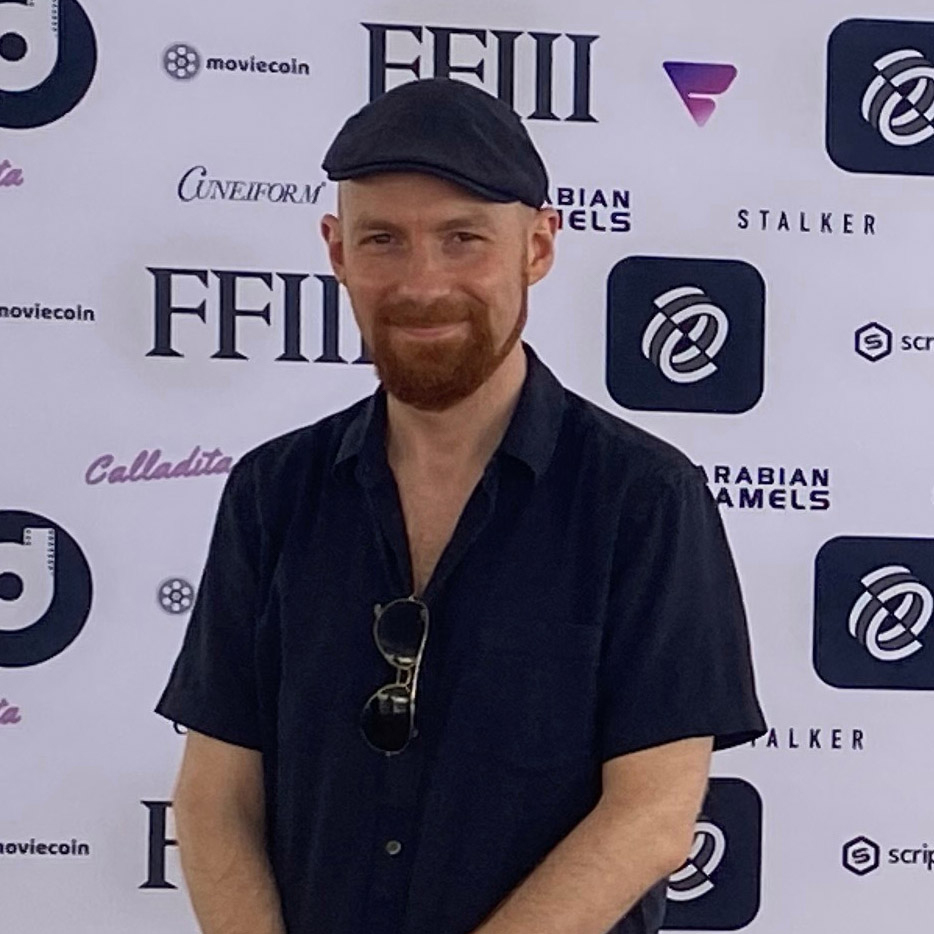 Introducing our writer/director <a href="/stephengraves/">Stephen Graves</a>, who’s been fascinated with the horror genre since being terrified as a child by the school library copy of Usborne's 𝘛𝘩𝘦 𝘞𝘰𝘳𝘭𝘥 𝘰𝘧 𝘵𝘩𝘦 𝘜𝘯𝘬𝘯𝘰𝘸𝘯: 𝘎𝘩𝘰𝘴𝘵𝘴👻

So directing THE DEAD OF WINTER is basically therapy.