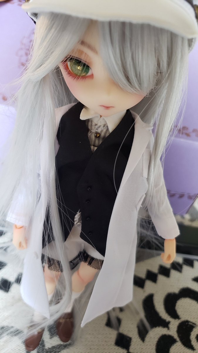 「色々変えてみたエドヒガン君～  買ったアイがめちゃくちゃ綺麗でそして似合って歓喜」|セイロン。◆◆のイラスト
