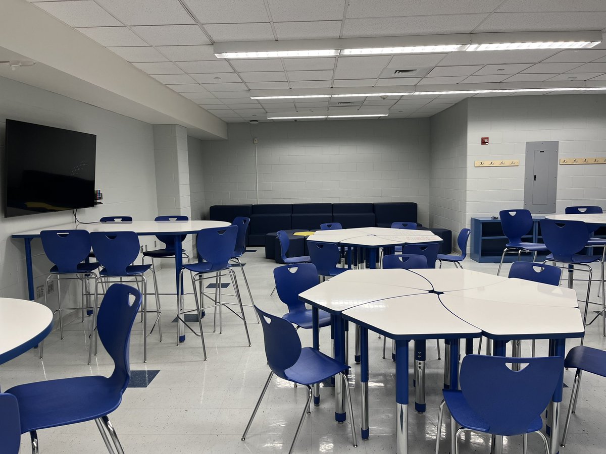 Dr. Jessica Alfone (@soccer26mom) on Twitter photo New flexible learning space <a href="/BayshoreMiddle/">BayshoreMiddleSchool</a>. What a great environment for our learners! New flexible learning space <a href="/BayshoreMiddle/">BayshoreMiddleSchool</a>. What a great environment for our learners!
