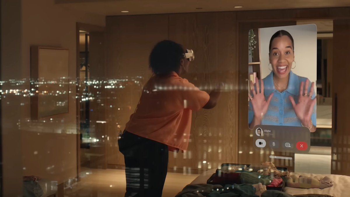 abrepy's tweet image. #AppleVisionPro extraordinary performance:
Watch 2D movies creating theatre and 3D movies in with real world experience.

Video call meetings as if you are present in physical.

#visionOS #AppleM2 &amp;amp; R1.

Virtual world becomes real world with cameras, mics and sensors.

#WWDC23