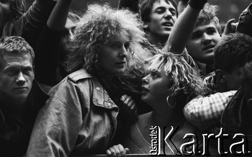 6 VI 1980 w Jarocinie rozpoczął się I Ogólnopolski Przegląd Muzyki Młodej Generacji. #KARTAzKalendarza Fot. Jarocin 1986, Wojciech Druszcz, zbiory Ośrodka KARTA.