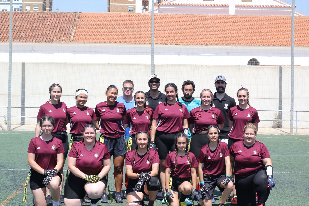 Vva_BlackStorks's tweet photo. 🏃‍♀️ #Yakira8, #Ana44, #Julieta21, #Blanca5 y #Bea10 fueron partícipes de este hito.

🟢🟤

Las Amazonas empataron 6-6 el primer partido ante Málaga #Corsarias🏴‍☠️. Pero remontaron de forma épica y ganaron el segundo encuentro por 20-18 para ser las ‼️nuevas campeonas de Andalucía‼️ https://t.co/TBR1cgt7il