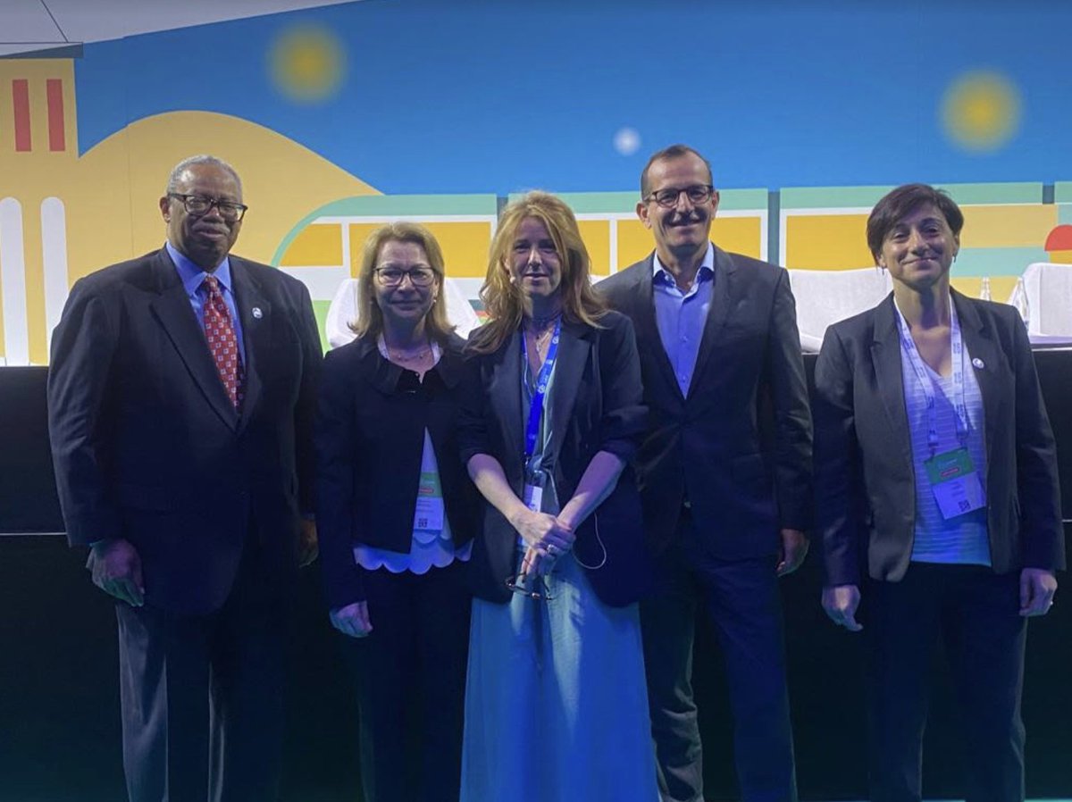 [#UITP2023] 📢A few moments ago, l was on stage at #UITP2023 alongside Peter Buisman from GVB Exploitatie BV, @AReinagl, Dorval Carter from @APTA_info, and Christian Schreyer from @TheGoAheadGroup to discuss the appeal of the public transport sector. #RATPAtUITP23