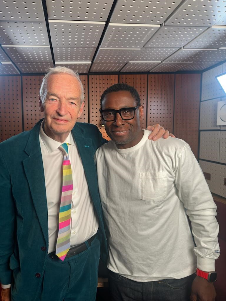 jonsnowC4's tweet image. On the latest episode of #snowcast I’m joined by the actor, director, writer and activist @DavidHarewood 
We talk about his psychosis, his storytelling, his time spent in the USA and what’s on the horizon.
Listen now from wherever you get your podcasts! podfollow.com/snowcast