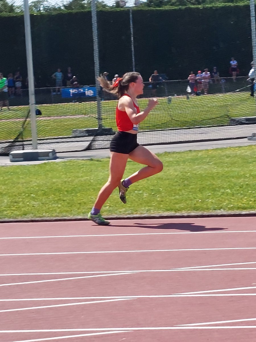 Well done to Alex Carey who finished 3rd in the national secondary schools finals on Saturday, in a PB with 4 minutes 38 seconds in the All Ireland 1500m race.