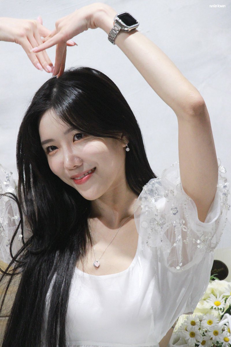 230526 로얄마카롱 생일카페  #WJSN #Dawon #Namdawon #우주소녀 #다원 #남다원