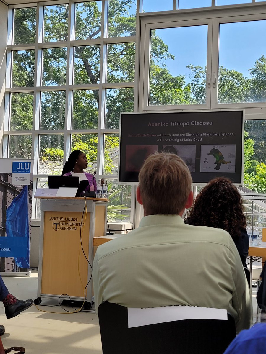 the_ecofeminist's tweet photo. Talking about my project at the @planetarypanel's sustainability event.
#PlanetaryThinking
#PlanetarySpace
#Jlu
#LakeChad https://t.co/R0ihetb9Mu