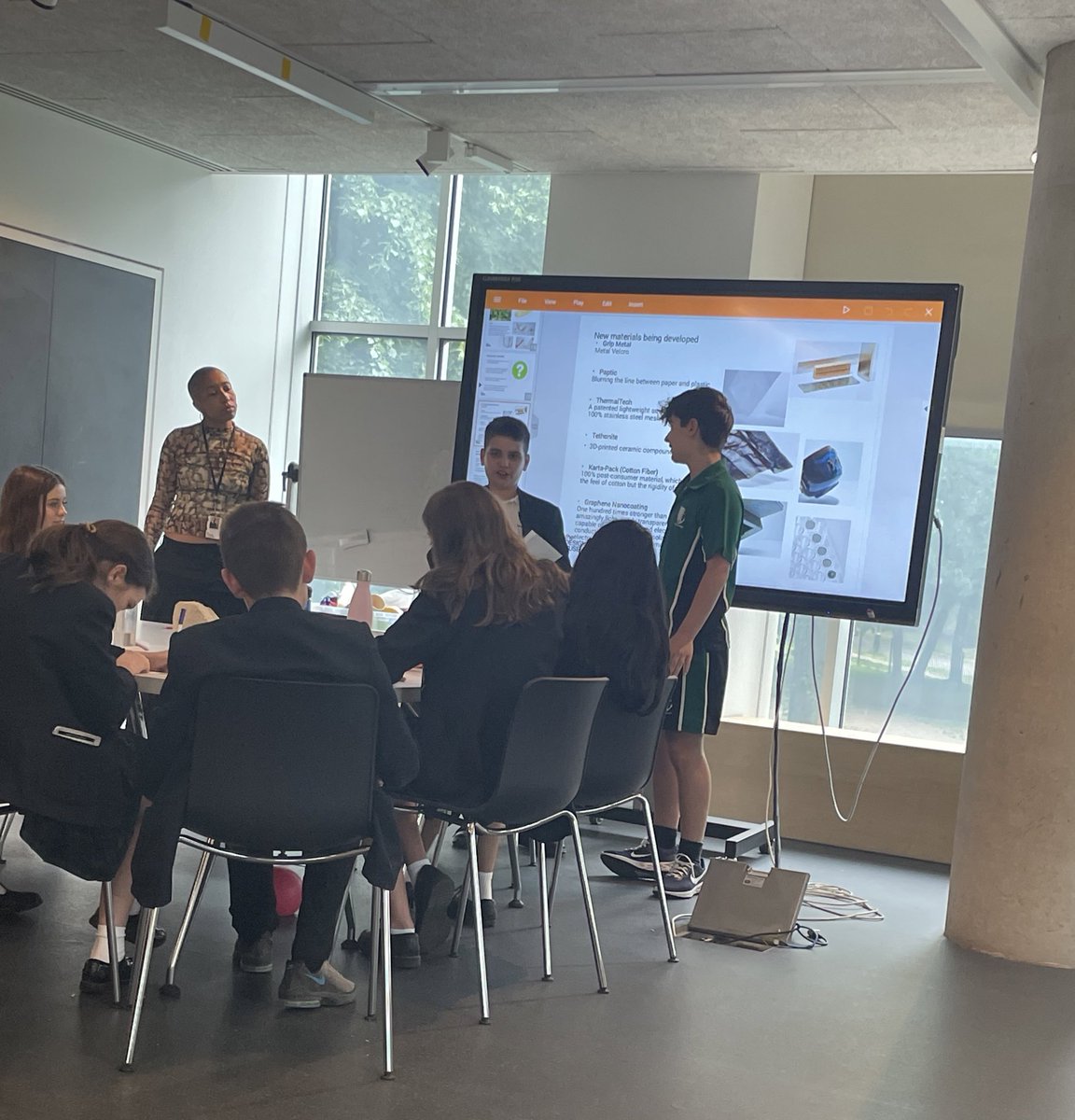 SCD_DT's tweet photo. Students were provided with design briefs. They are now designing and presenting their ideas using smart materials ✍🏻 https://t.co/GaZs4p239I