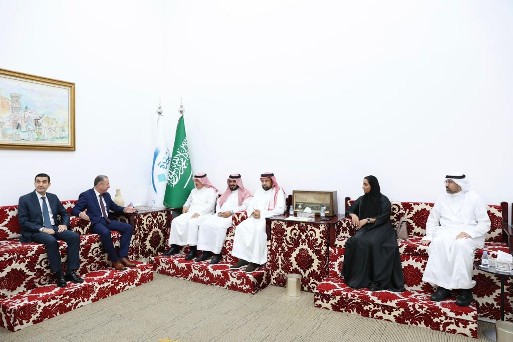 JeddahChamber's tweet photo. استقبلت #غرفة_جدة وفد جمعية رجال الأعمال والصناعيين المستقلين الأتراك (موسياد) برئاسة نائب رئيس مجلس إدارة الجمعية أ.عبدالرحمن أوزون , والقنصل العام التركي في جدة أ.ميته زعيم أوغلو, وكان في إستقبالهم نائب رئيس مجلس الادارة أ.عماد العبود وعدد من اعضاء مجلس الادارة والأمين العام، تخللت الزيارة لقاءات ثنائية لعدد 39 شركة تركية متعددة التخصصات لعرض منتجاتهم بهدف التعاون والتبادل التجاري.
