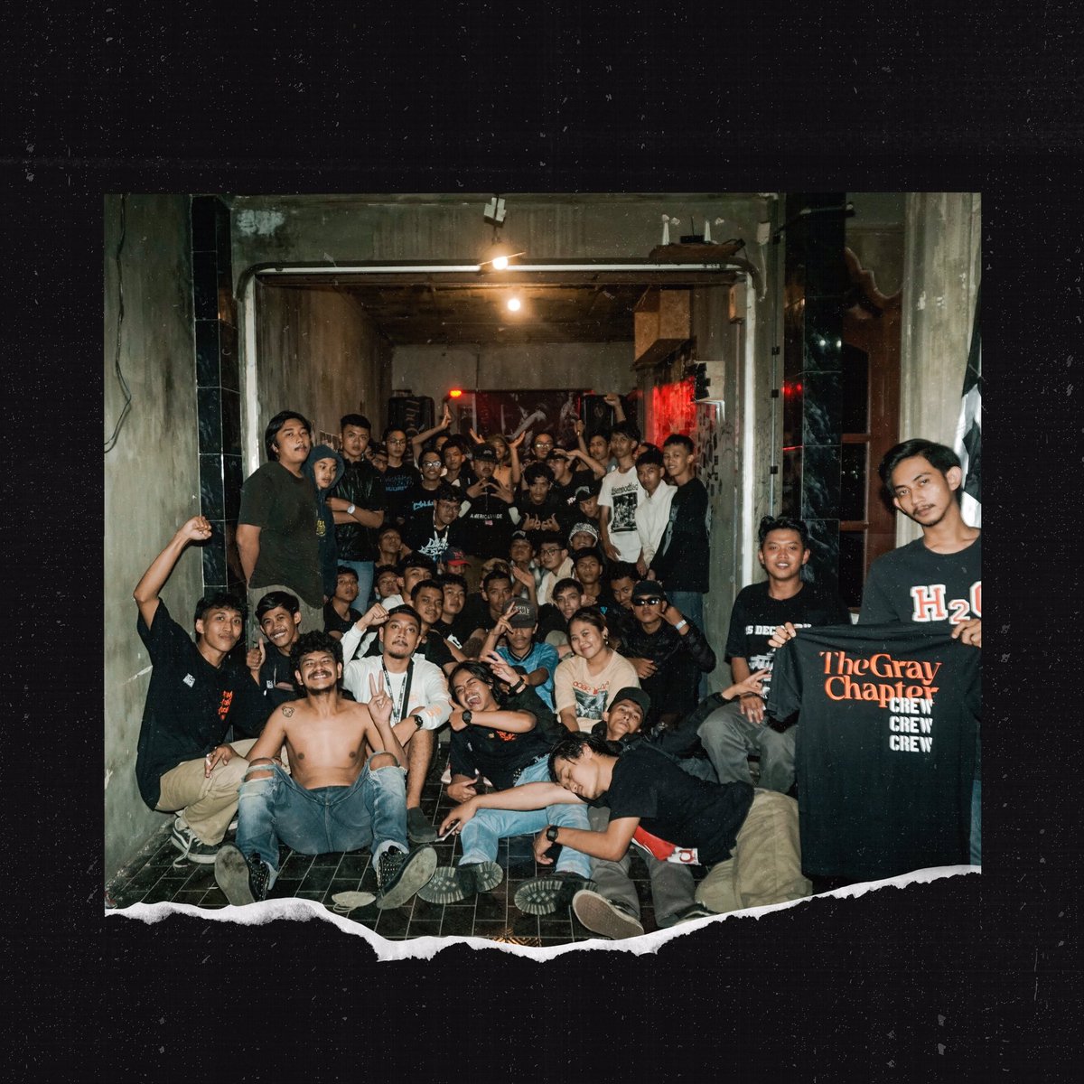 Satu tahun lalu, The Gray Chapter Release Party 🍻

Thx buat kalian para hc kids yang udah dateng, teringat jam 8 harus close gate demi kenyamanan bersama. Tau sendiri kam amorfati spacenya sebesar apa. Jadi gk bisa masukin banyak penonton.

❤️❤️❤️