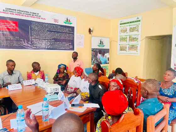 Fdapid2022's tweet photo. 31 Mai 2023 à Goma lors d'un atelier de leaders autochtones Pygmées membres de noyaux durs de PA verts sur le leadership dans la protection de l'environnement et la conservation des aires protégées. #FDAPID @ffcrdc @enable_rdc @UNC @sylvain_obedi @LusenaJ @BatundiV Coordon https://t.co/TzNNtWDLGH