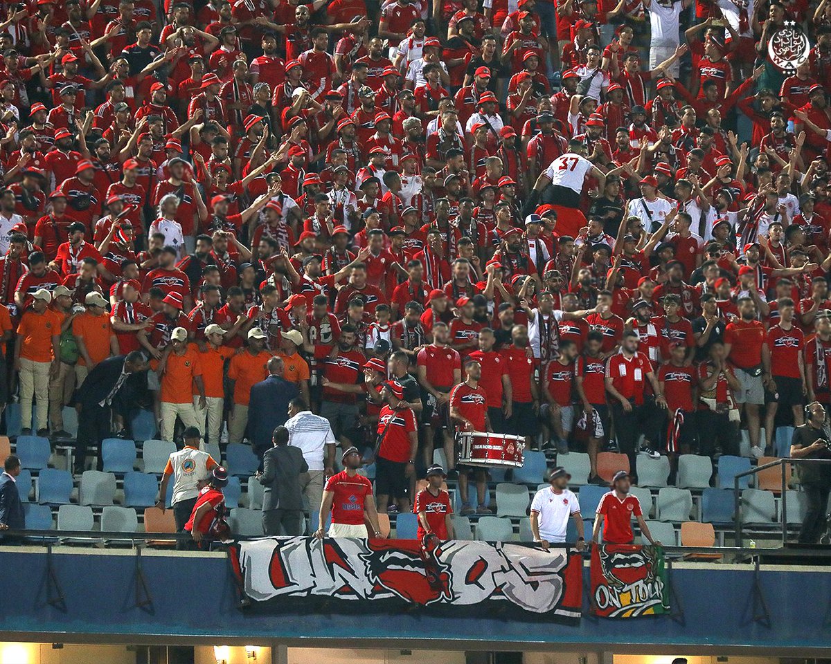 WACofficiel's tweet photo. We love Wydad Athletic Club ! ❤🤍

#DimaWydad https://t.co/Exebe6LwNB