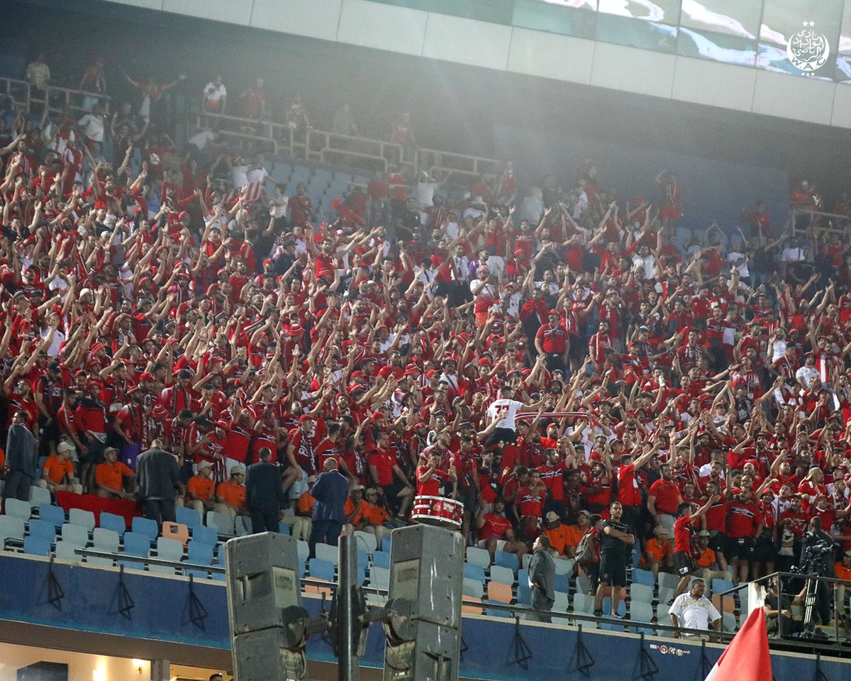 WACofficiel's tweet photo. We love Wydad Athletic Club ! ❤🤍

#DimaWydad https://t.co/Exebe6LwNB