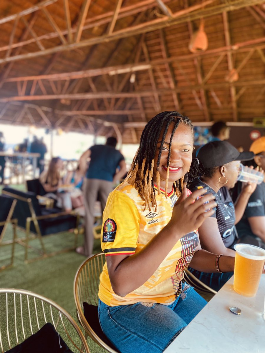 Dennis Rowlands IMan United Fan|HeathensINamblaz tweet media