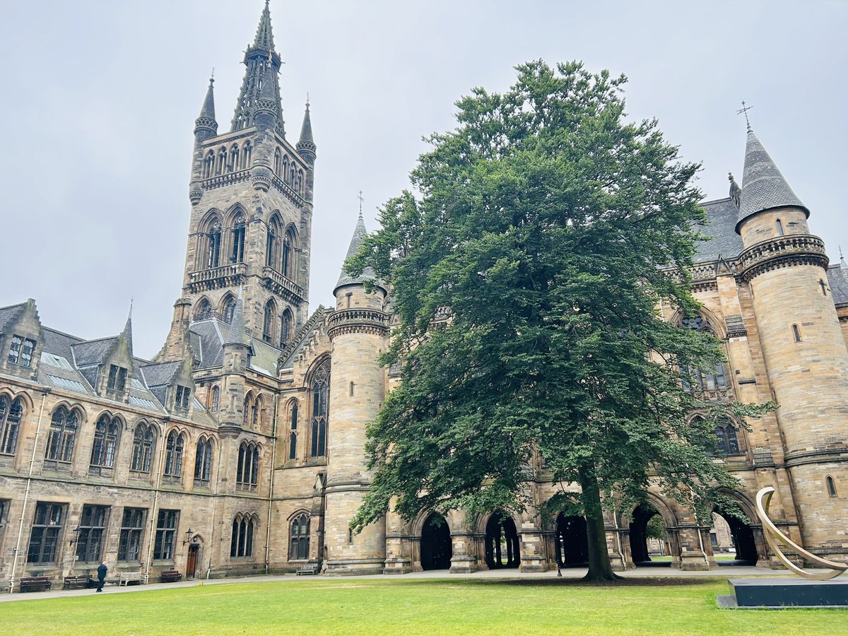 kellyvere's tweet photo. A pleasure to be @UofGlasgow for #ScotTechConf today 🏴󠁧󠁢󠁳󠁣󠁴󠁿. A warm opening speech from DVC @coton_frank     who reconfirms Glasgow’s support for @TechsCommit &amp; strong support from Minister @GraemeDeyMSP who discusses the importance of recognising   &amp; sustaining technical careers 👏 https://t.co/3sBz5KKOJi