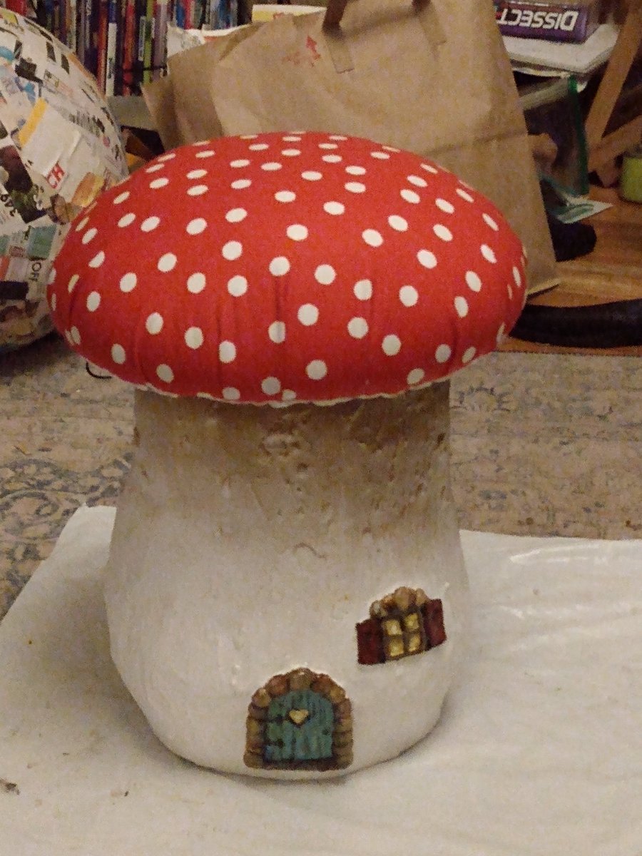 Mushroom footstool 🍄