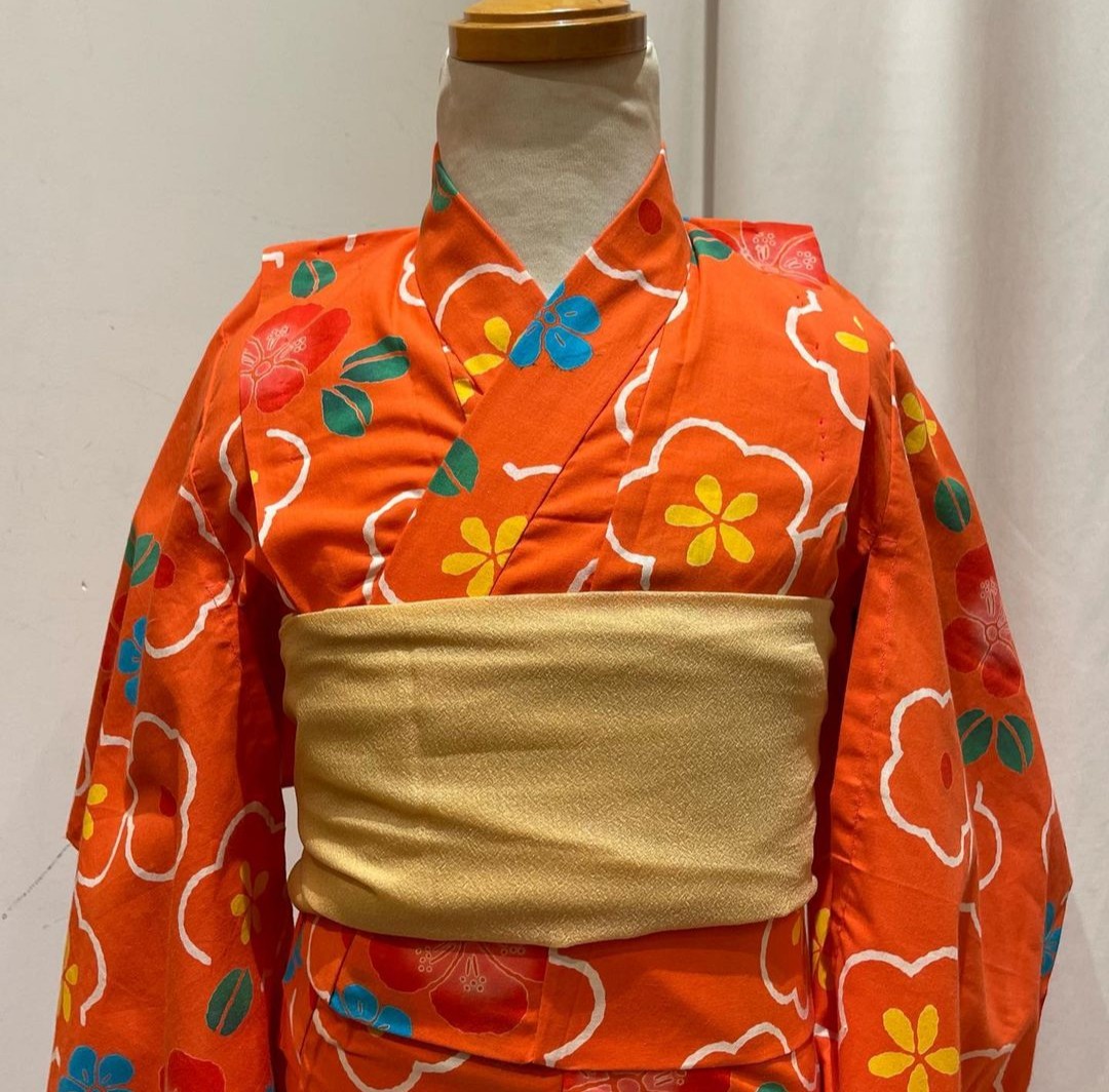toushinankyoto_'s tweet photo. Hello☺︎
This is YUKATA for Kids🧡🌼
Just like this vivid colors are the popular ones for summer season.

#灯心庵
#Toushinan
#着物
#KIMONO #Kimonostyle
#羽織 #羽織り
#HAORI #Haoristyle
#浴衣 #YUKATA
#kidsyukata 
#京都 #KYOTO
#love #lovejapan⁡
⁡#kimonofashion https://t.co/9R2bN2nrqb
