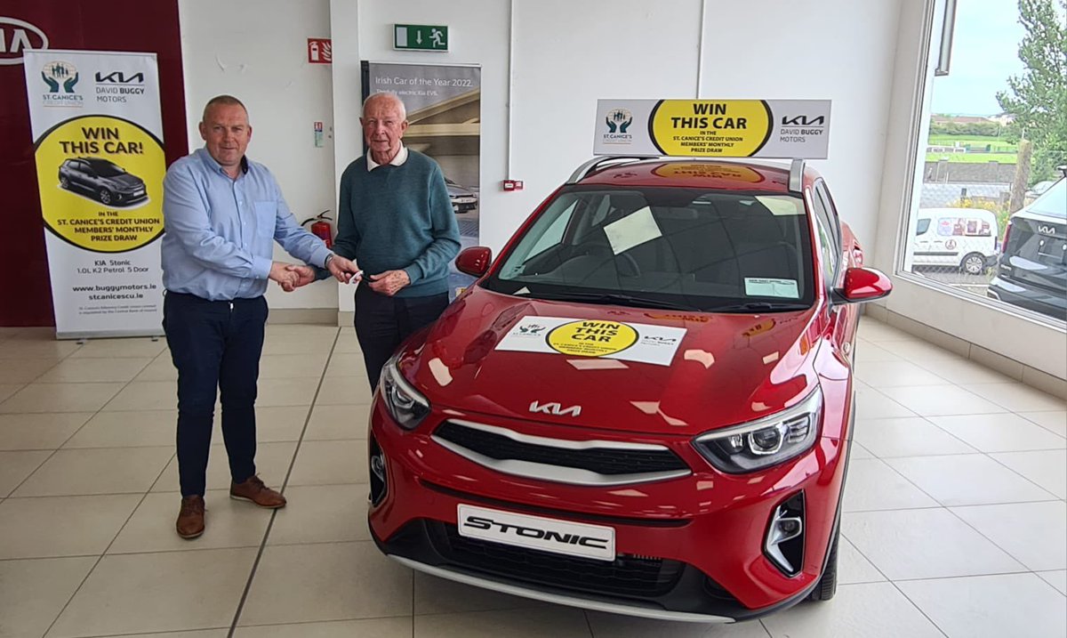 DavidBuggyMotor's tweet photo. ⭐️ Congratulations to Andrew Hughes from Stoneyford who is the March Prize Draw Winner of a new Kia Stonic K2 in the St. Canice's Credit Union Members’ Monthly Prize Draw ⭐️
@StCanicesCU @kia_ireland https://t.co/VJyGHcwwbK