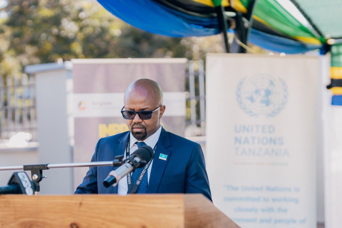 UNHCRTanzania's tweet photo. Happening Now
Ambassador of @BelgiumTanzania launches the #ClimateResilienceProject funded by Belgium under @UnitedNationsTZ Kigoma Joint Programme
The project is implemented UNHCR, @WFP_Tanzania in collaboration with @SIDOTanzania @DRC_ngo & Tanzania Forest Services (TFS) https://t.co/BelvmVqKFZ