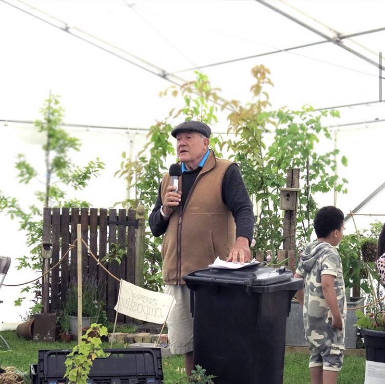 Let’s hope our Global Birdfair budget runs to slightly better lecterns 😂
@Rutlandbirds gave a hopefully NOT rubbish talk at @RutlandShow 🦆😃
We 💚 multipurpose & up cycling tho
Lecture & event schedule coming soon
👉globalbirdfair.org
@StephenMoss_TV @DilgerTV @Nigelmarven