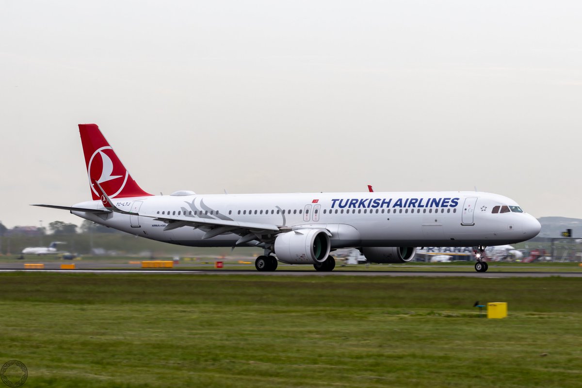 🇹🇷 Turkish Airlines
Airbus A321-271NX
TC-LTJ
20/05/23

#turkishairlines #airbus #airbusa321nx #edinburghairport #plane #avgeeks #aviation #aviationdaily #planespotting #aviationlovers #aviationnation #aviationphotography #Instagramaviation #aviationphotography #canon #canon80d