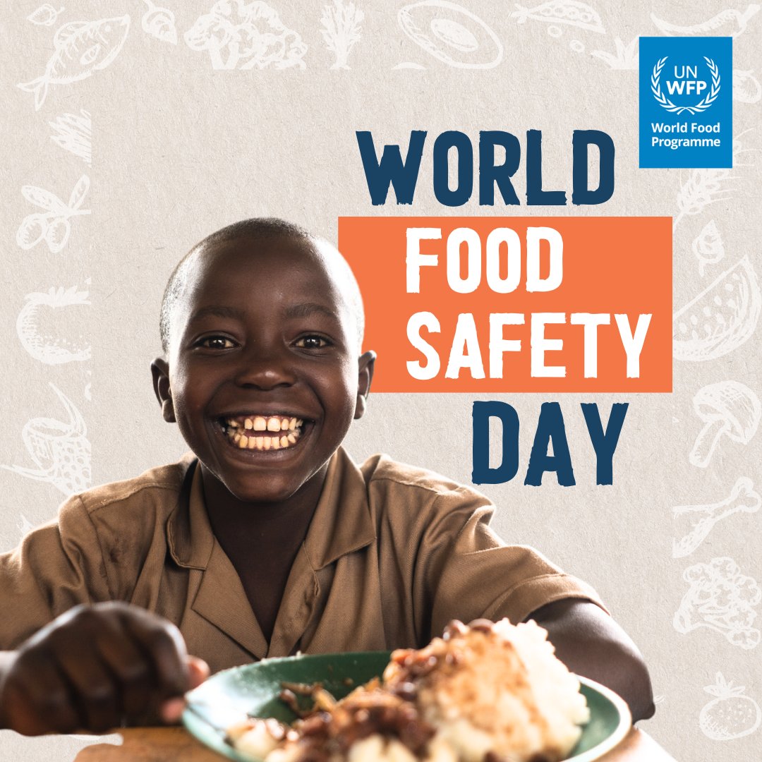 WFP_Africa's tweet photo. How does @WFP ensure it provides safe, quality and nutritious food🍲?

To verify compliance with food safety &amp; quality standards, about 15 compulsory analyses are required 🔬

More info➡️ https://t.co/l4DGbVJmQy

 #WorldFoodSafetyDay https://t.co/pdGx8m1VsA