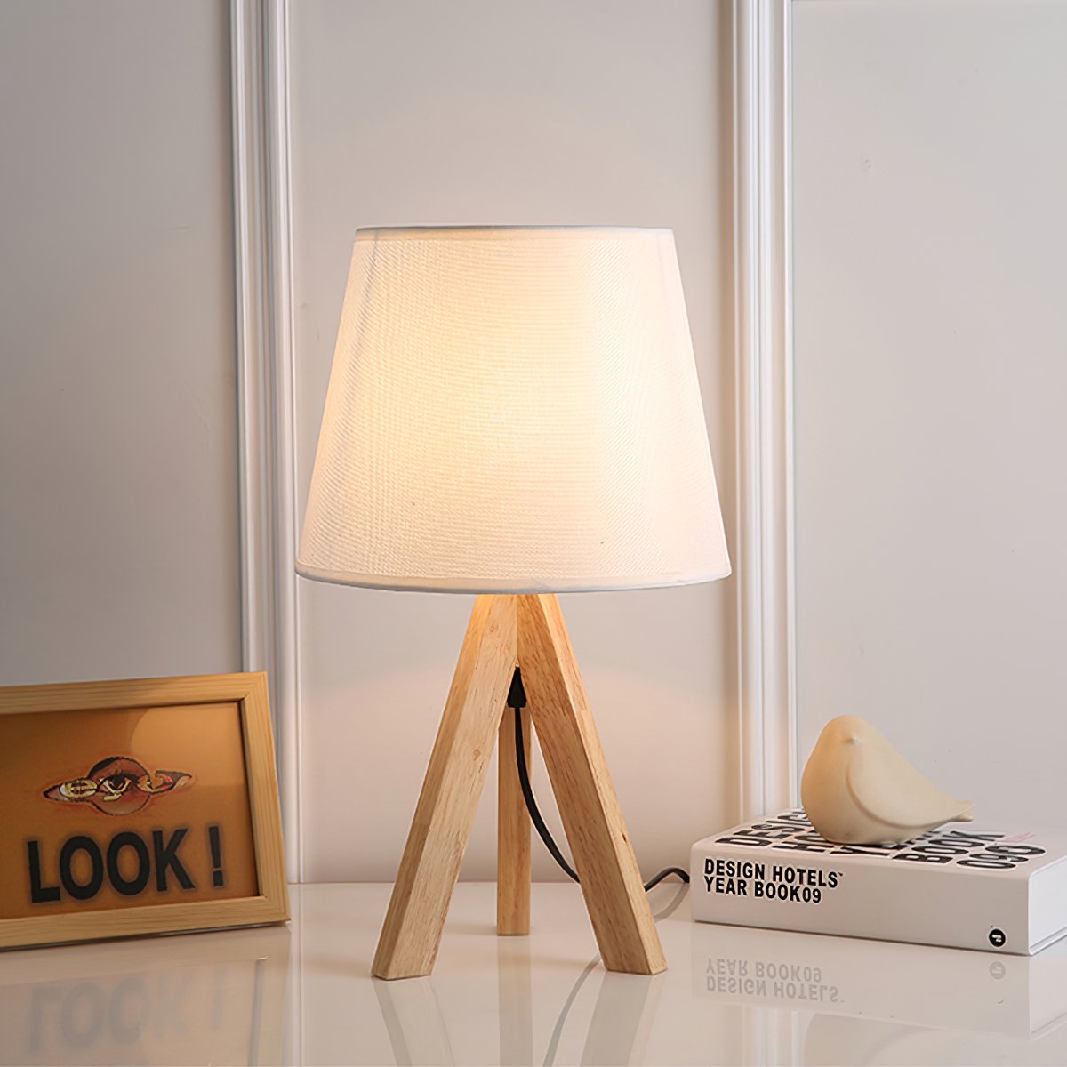 Enjoy the natural beauty and elegance of this Lifland Solid Wood Table Lamp! Handcrafted from high-quality solid wood and contemporary design, it is a masterpiece and perfect accessory for your living space.
mooielight.com/product/liflan…
#Mooielight #Tablelamp #art #design #woodlamp
