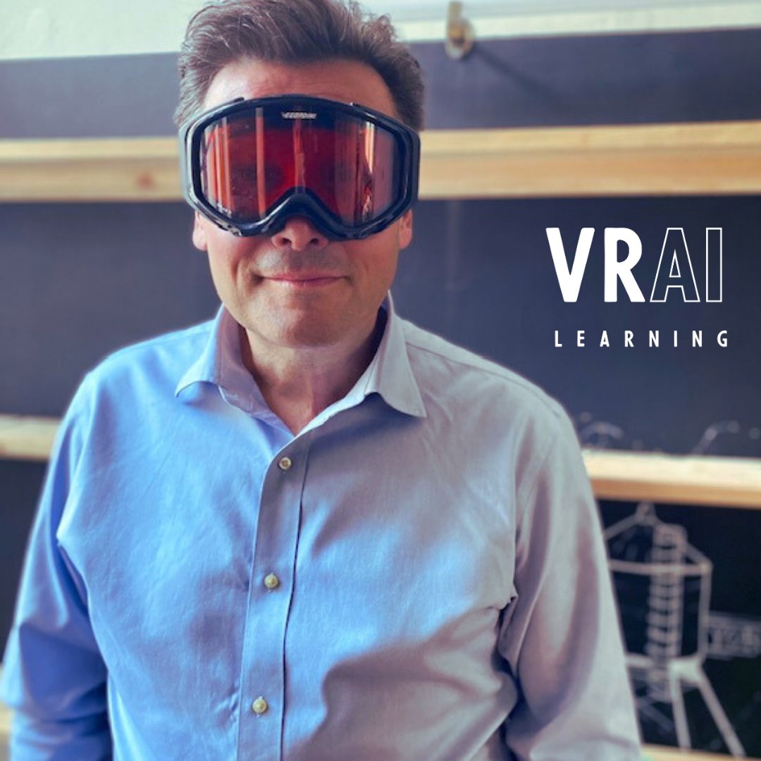 VRAILearning's tweet photo. Le premier ordinateur spatial by Apple Vision pro, une réponse au marché de l’immersif, #réalitévirtuelle, #AR #XR, et surtout un nouveau player de poids qui confirme les opportunités et besoins qui vont s’accélérer. 

PS: ça vous rappelle qq. chose à vous aussi? ⛷️ @Decathlon https://t.co/l2AwhLdhnl