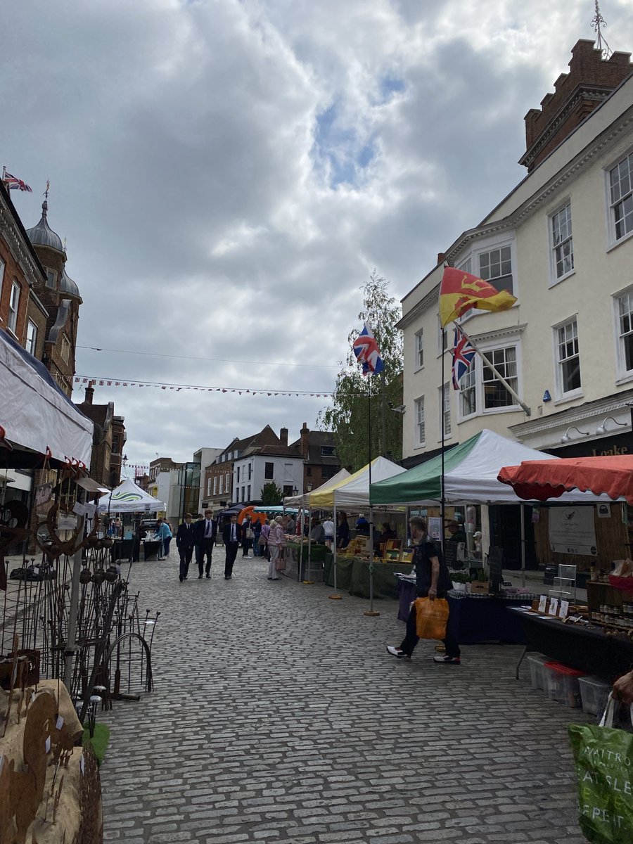 Pop on down to the Farmers' Market today, the clouds might be grey but the sun is on its way. Stalls open till 3.30pm. ☀🥕🍅🍰 Come and see us at the TIC while you're in town for all the latest events, our current photographic exhibition and some local souvenirs. #visitguildford