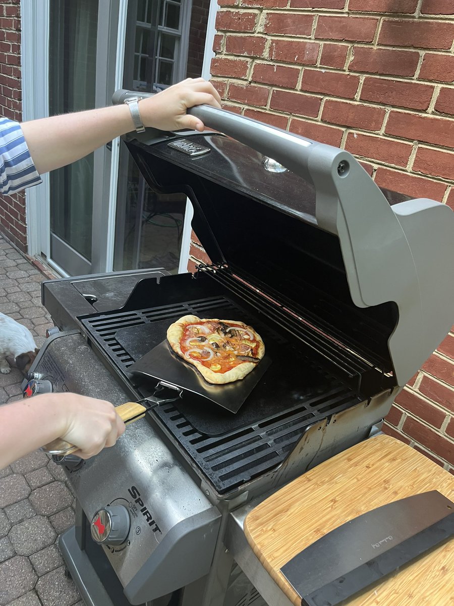 CurtisSChin's tweet photo. There was something #Dali about my Sunday #pizza. That said, it was delicious! A shout-out to my hosts for their terrific hospitality. BBQ pizza made in a @WeberGrills is most definitely a thing!
#ThePersistenceofMemory meets #ThePersistenceofPizza 🍕 https://t.co/Wf9XBKCqtt