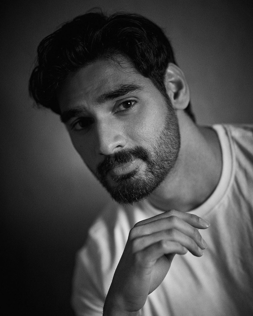 ahanshetty96's tweet photo. #whiteTseries πΈ https://t.co/BmTr8EyDmV