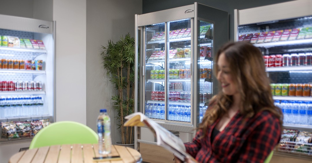 Lower your electricity bill by installing a #Multideck with glass doors. 🧊 Re-engineered airflow features, heat exchangers &amp; green #refrigerant produce Williams’ most energy-efficient Multidecks - doored units increase #energy savings by up to 60%!

🔎ow.ly/rFE350OEgVv