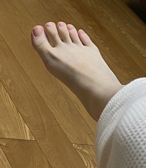 涂了一层淡粉色的指甲油 现在很懒，懒得更新，懒得好好拍照，随手一拍混个更新 https://t.co/bUm2lSRsaU<a href="/tag/%E5%A5%B3%E5%8F%8B"class="tags"><span>#女友</span></a><a href="/tag/%E8%87%AA%E6%8B%8D"class="tags"><span>#自拍</span></a><a href="/tag/%E5%81%9A%E7%88%B1"class="tags"><span>#做爱</span></a><a href="/tag/%E5%86%85%E5%B0%84"class="tags"><span>#内射</span></a><a href="/tag/nfstw"class="tags"><span>#nfstw</span></a><a href="/tag/%E5%95%AA%E5%95%AA%E5%95%AA"class="tags"><span>#啪啪啪</span></a>