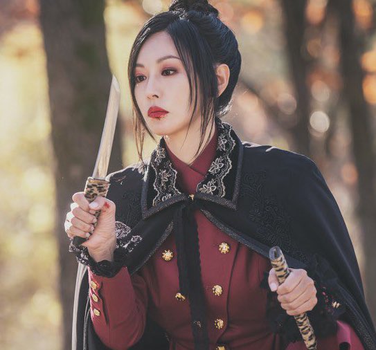 seojinism_'s tweet image. shes so crazy, cant take her anywhere