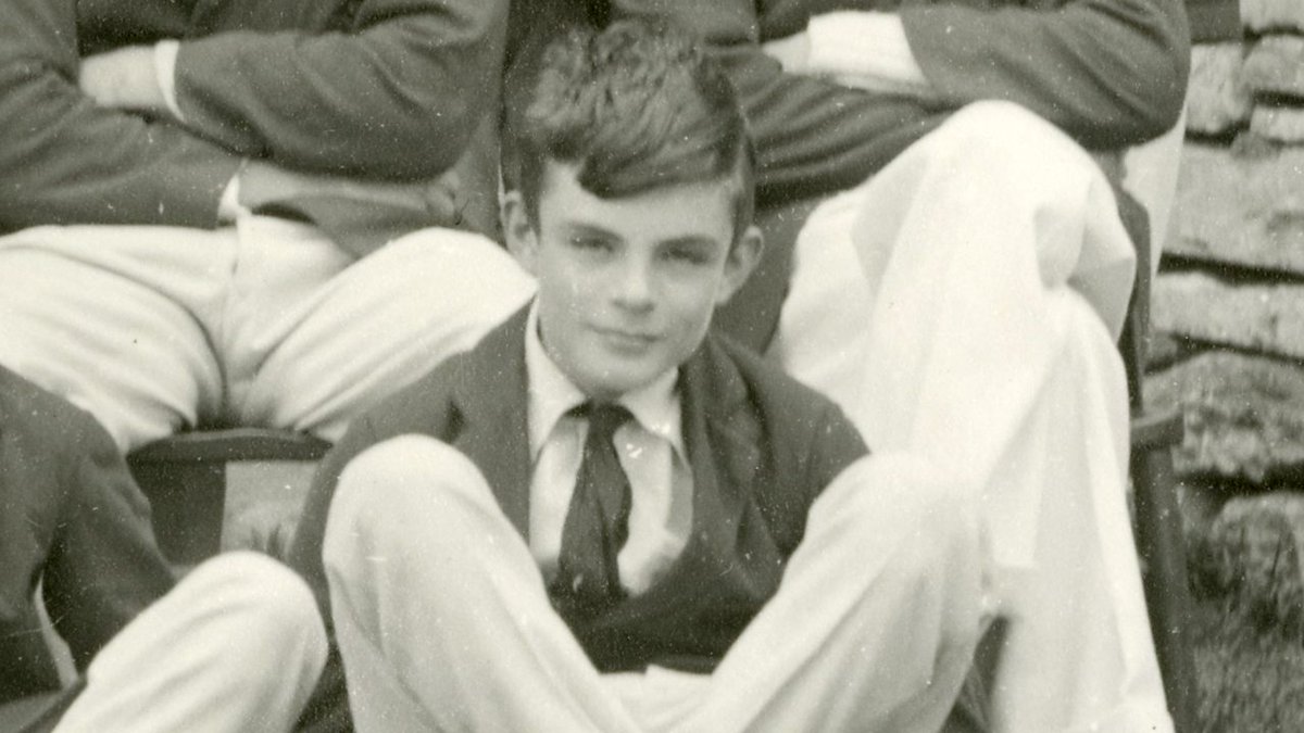 Heartbroken 17 year-old Alan Turing wrote to his mother after the death of his friend, and first love, Chris Morcom: ‘I feel sure that I shall meet Morcom again somewhere & that there will be some work for us to do together, as I believed there was for us to do here.’ 1/