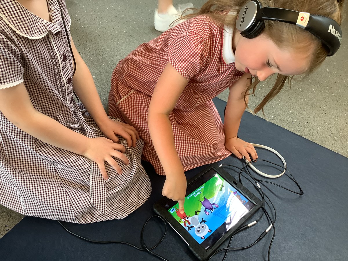 An amazing musical morning with the lovely <a href="/hiimpactgemma/">hiimpactgemma</a> We made monster bands, we played songs and musical games. 🎶🎵🎸🥁🎷📱Lots  of  fun  and  musical  learning  🥰 <a href="/stantonroadps/">Stanton Road Primary</a> <a href="/OakTreesMAT/">Oak Trees MAT</a>