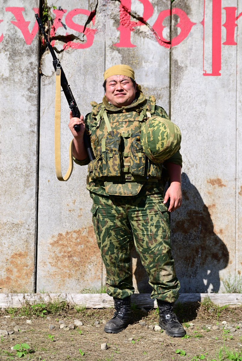 vGRAHAMv's tweet image. 先日のJP定例会の装備は念願の全身VSR93。
どう見てもバラバラだけど同じ迷彩なんです。

撮影(@yamautikobo)感謝です！