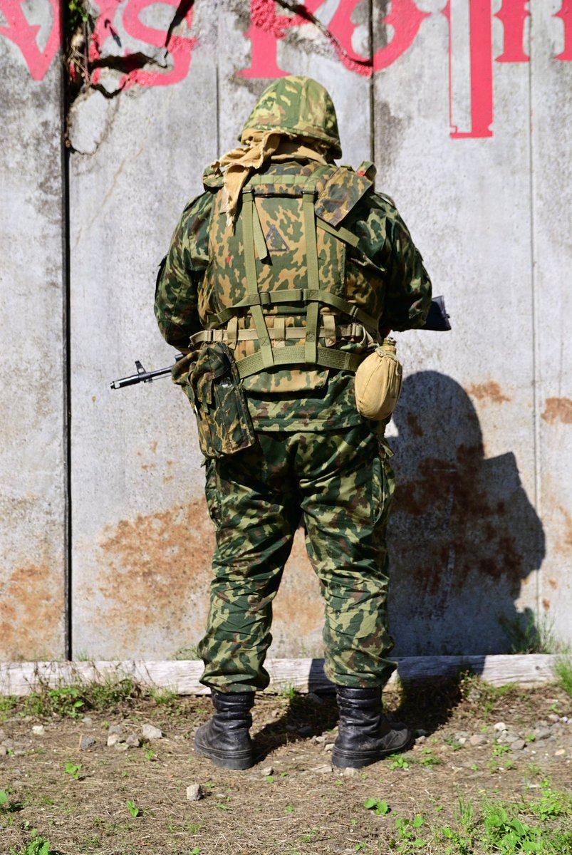 vGRAHAMv's tweet image. 先日のJP定例会の装備は念願の全身VSR93。
どう見てもバラバラだけど同じ迷彩なんです。

撮影(@yamautikobo)感謝です！